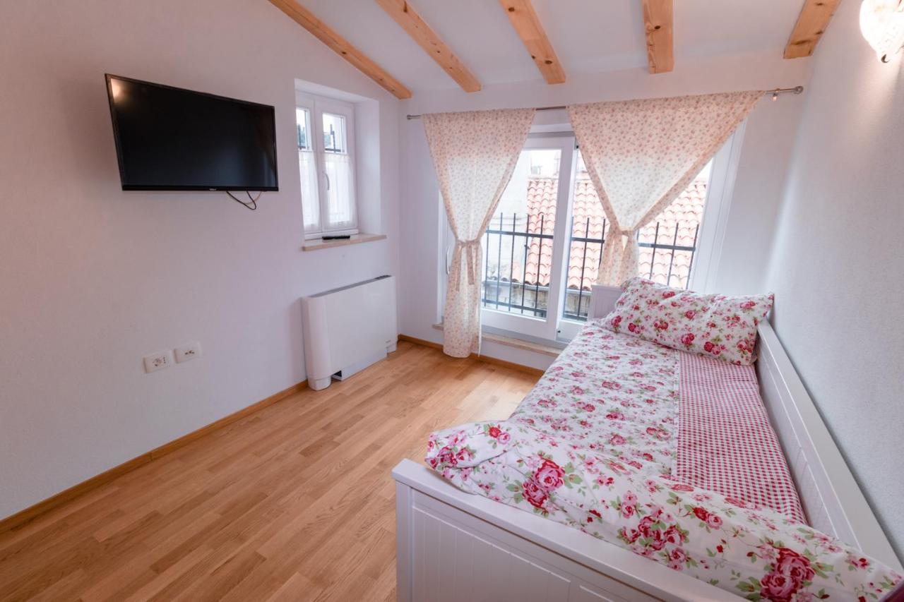 Apartments Pia Piran Bagian luar foto